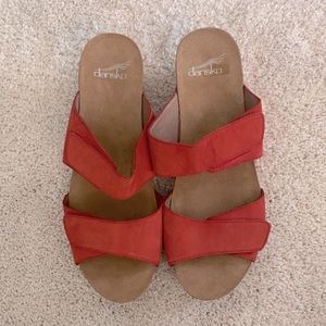 Dansko Vienna slide sandal. Size 38